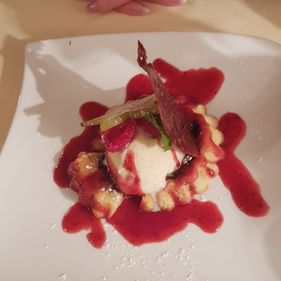 Dessert avec coulis